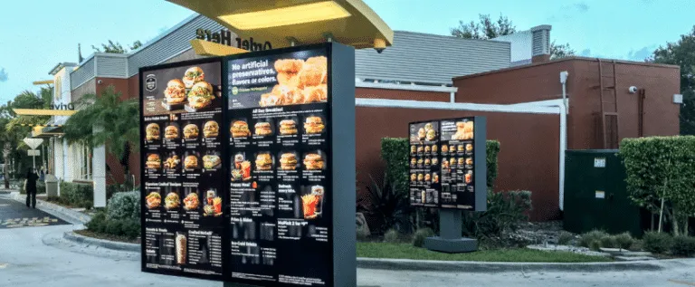 LCDSLD Cloud-Based Digital Signage: Revolutionizing Business Communication